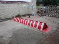 現(xiàn)貨供應(yīng)停車廠車輛出入/防撞道路道攔截設(shè)備攔/擋阻車器_安全防護(hù)_世界工廠網(wǎng)中國產(chǎn)品信息庫